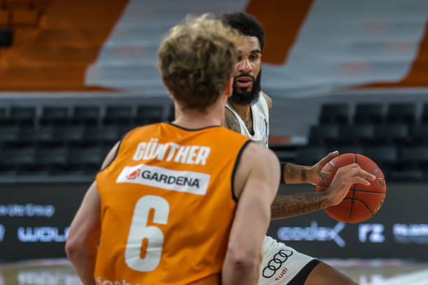 视对年轻球 视对年轻球